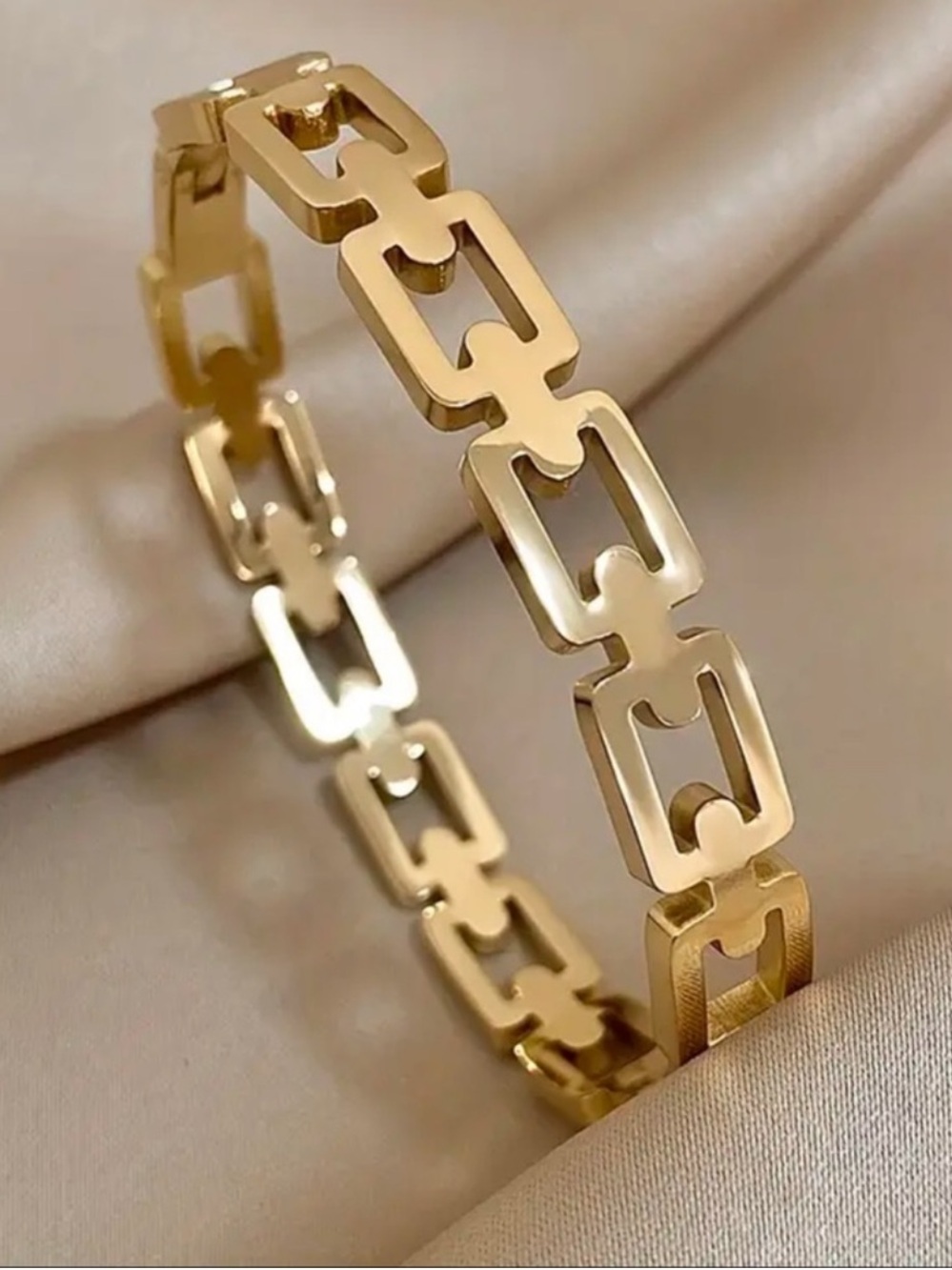 NWT Gold Plated/Stainless Steel Cuff Bracelet.